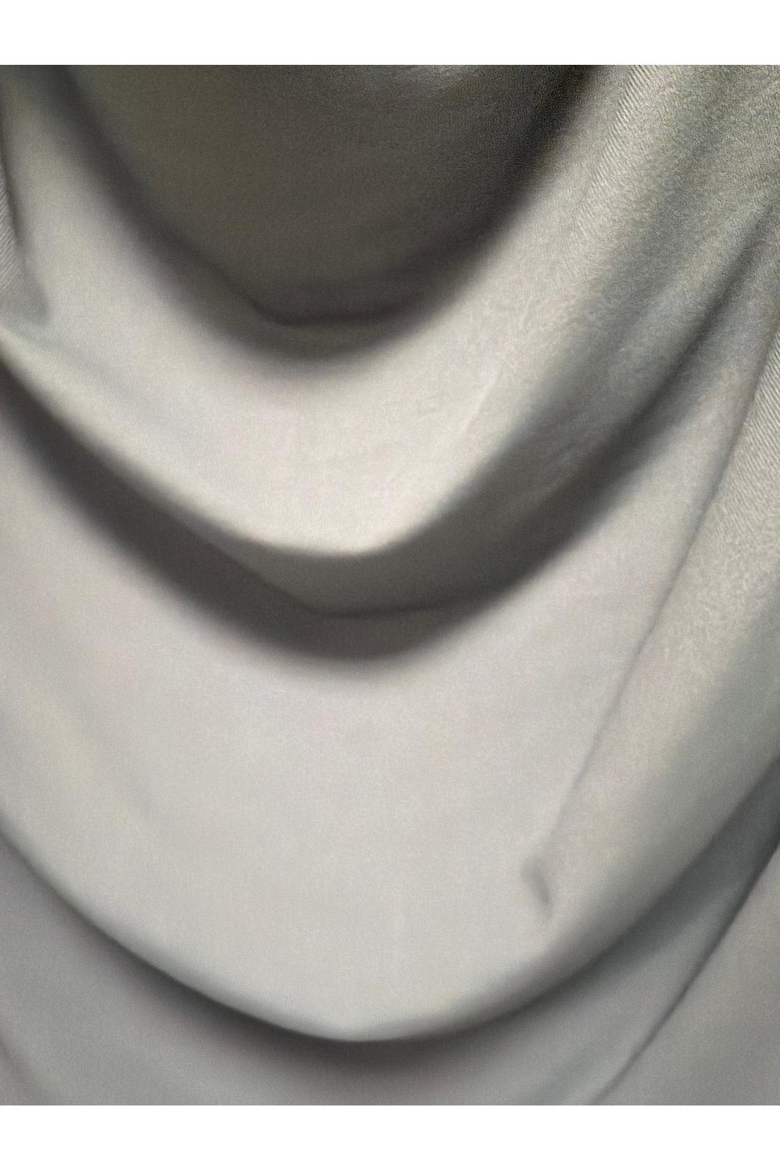 Solid Ruched Top