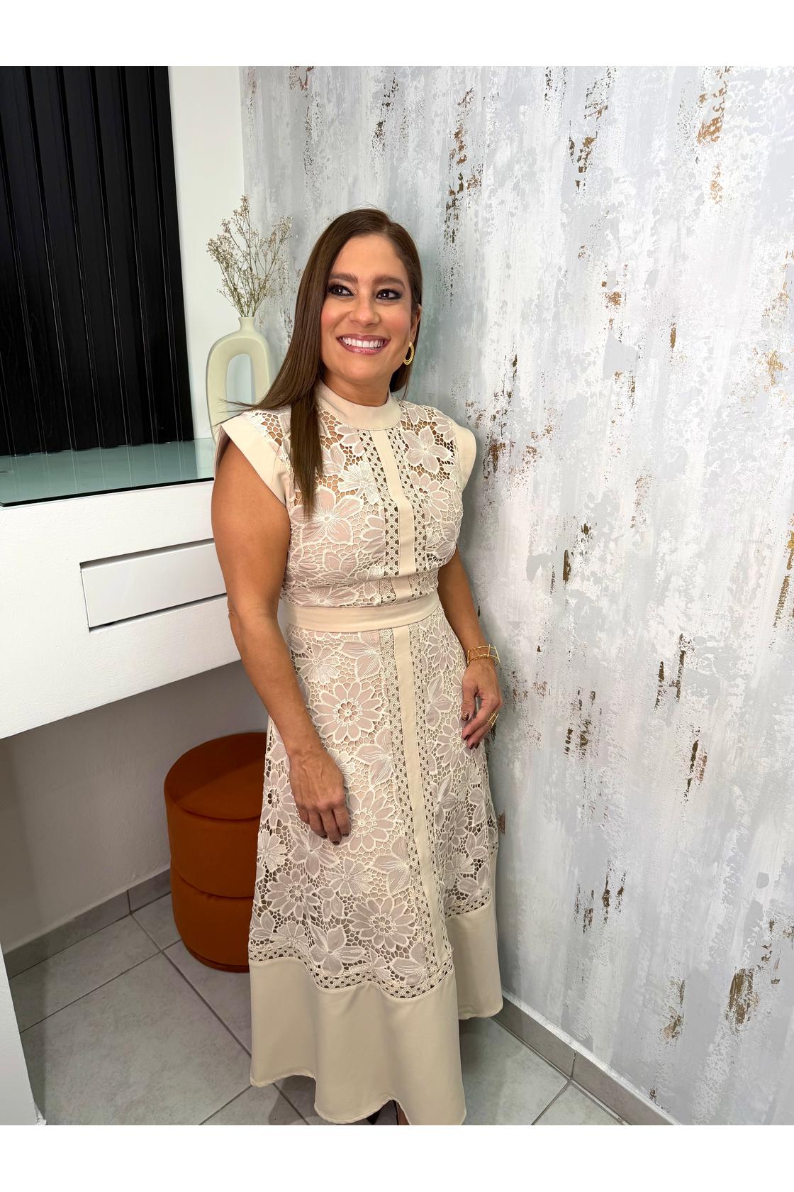 Ivory Floral Lace Midi Dres