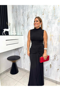 Fitted mermaid maxi dress with ruching