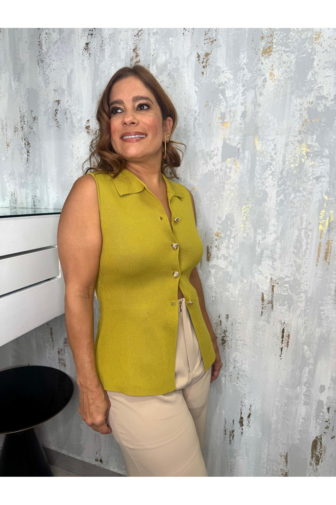 NOVELTY GOLD BUTTONS SWEATER TOP